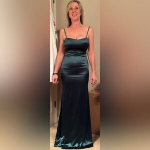 Lulus formal dress NWOT women’s size Small